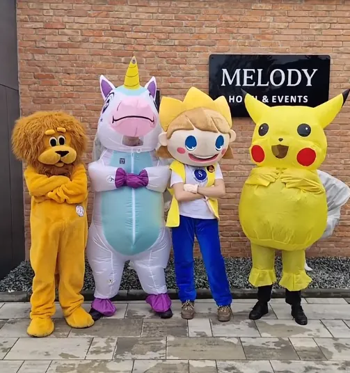 Meet the Techs!